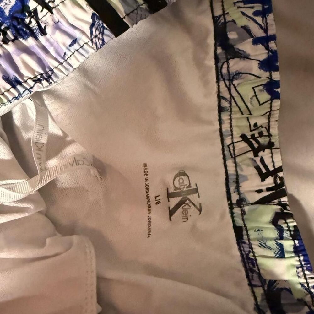 Calvin-klein Women's multi Shorts